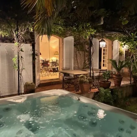 Ferienhaus House With Garden & Jacuzzi Near Center Saint-Tropez